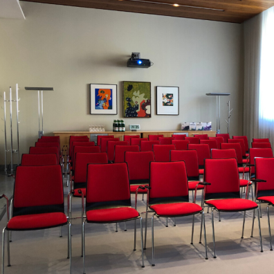 Seating Schloss Gracht